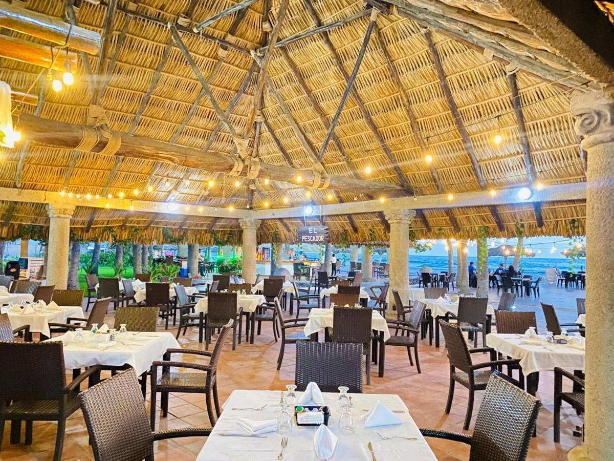 Hotel Tesoro Beach San Luis La Herradura エクステリア 写真
