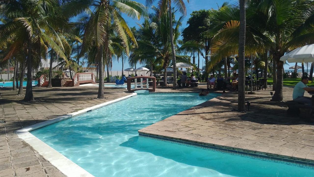 Hotel Tesoro Beach San Luis La Herradura エクステリア 写真