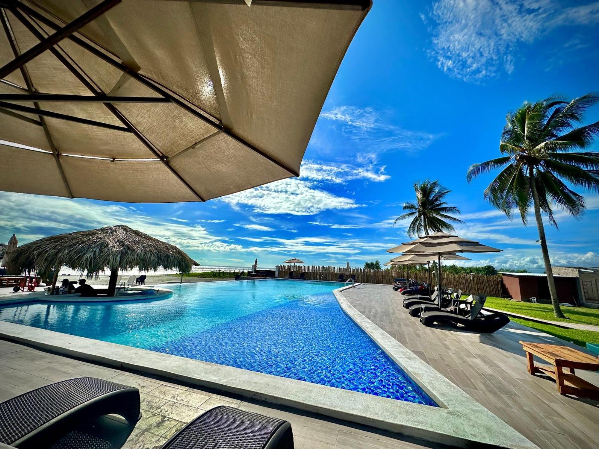 Hotel Tesoro Beach San Luis La Herradura エクステリア 写真