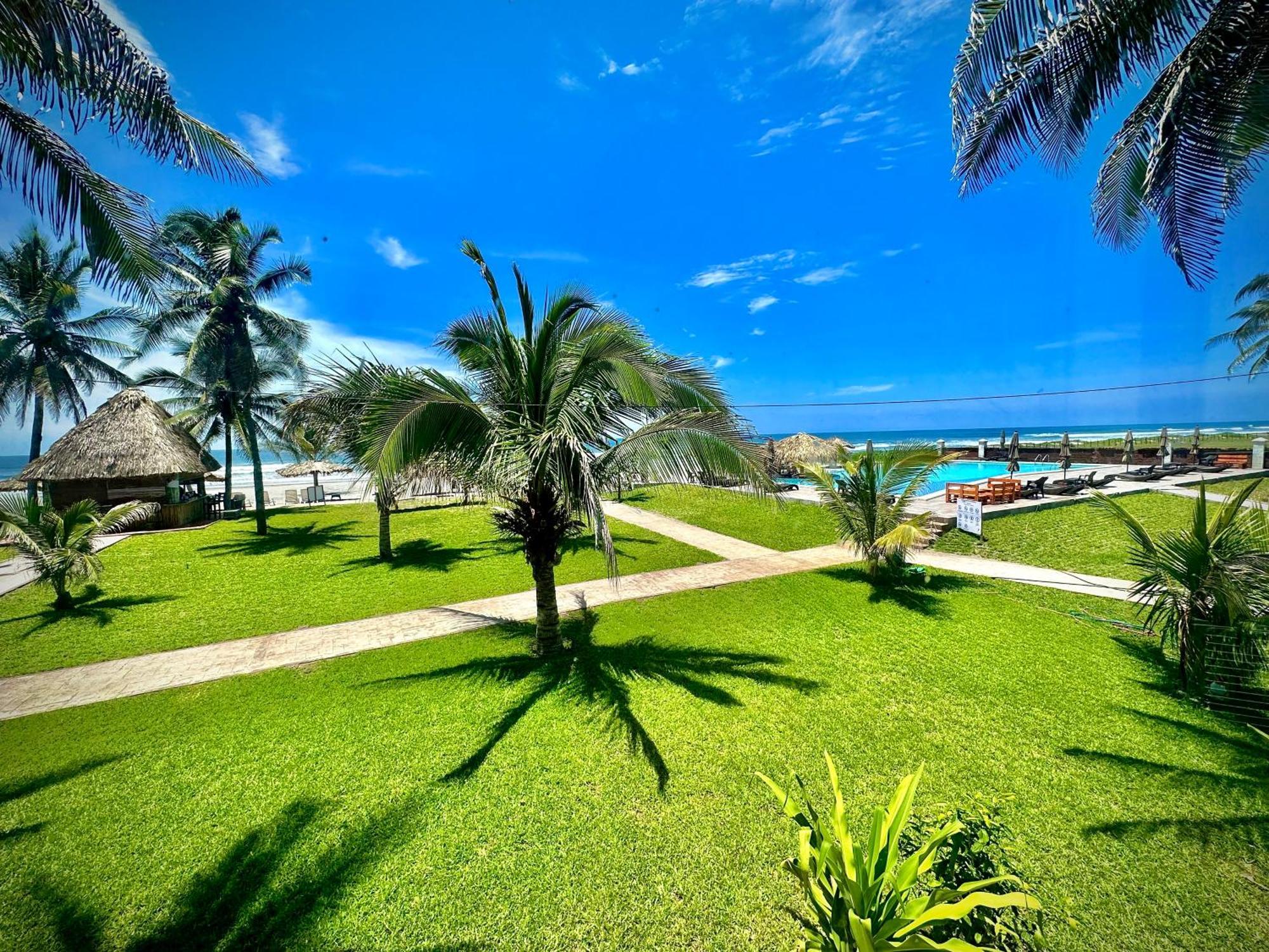 Hotel Tesoro Beach San Luis La Herradura エクステリア 写真